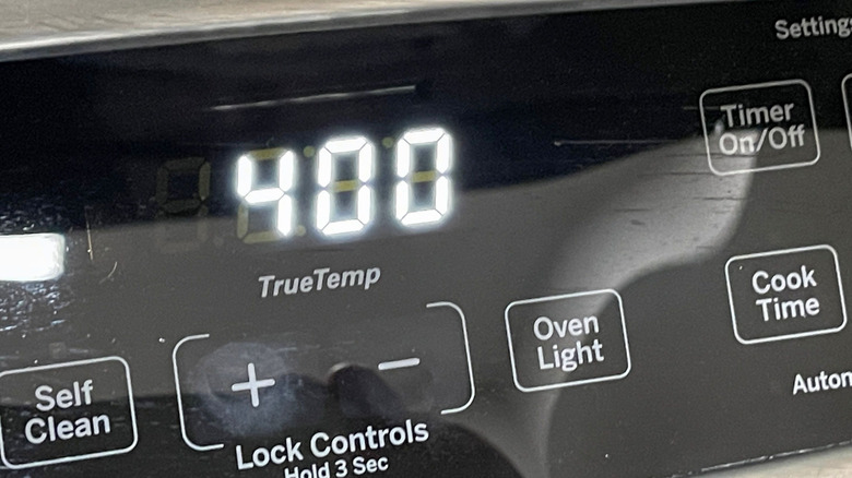 Oven temperature set to 400 F