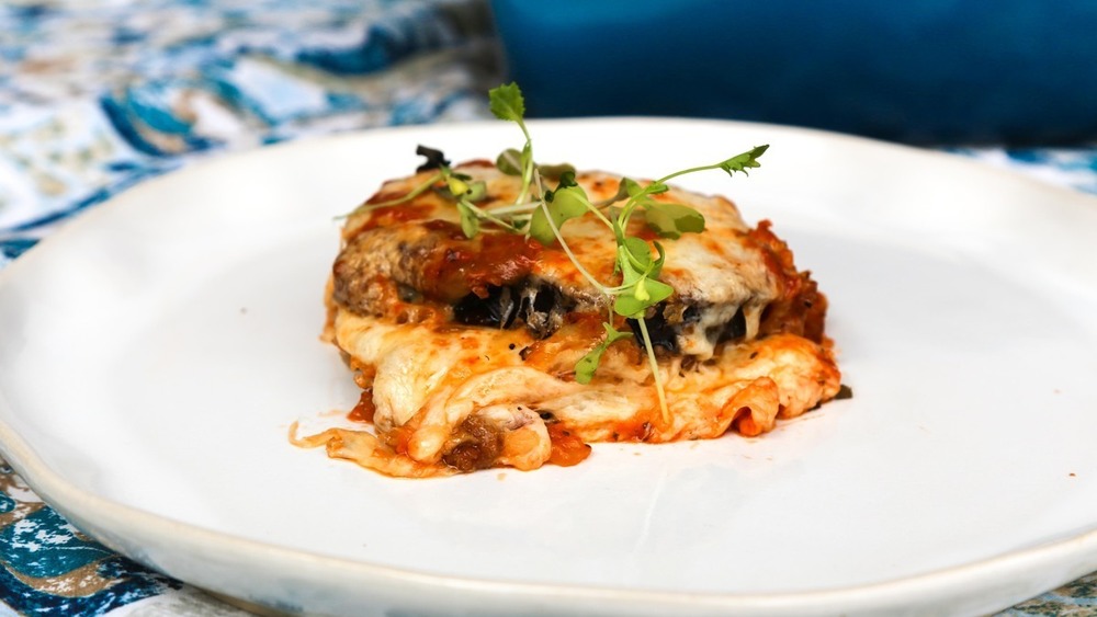 eggplant parmesan recipe plated