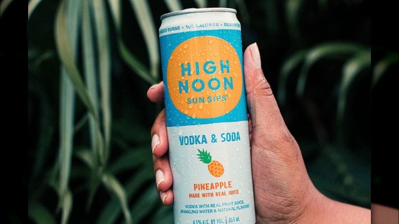 Pineapple High Noon Seltzer can
