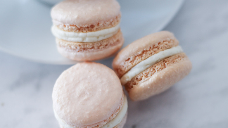 Salted caramel macarons
