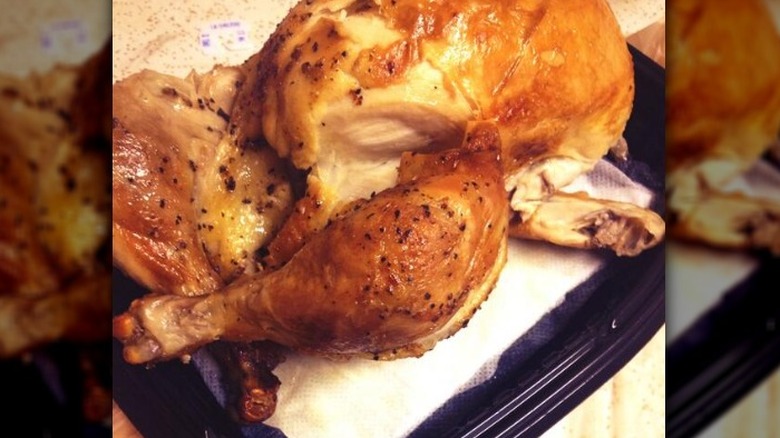 rotisserie chicken with absorbing pad