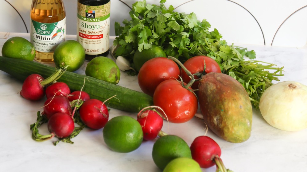 simple salmon ceviche ingredients