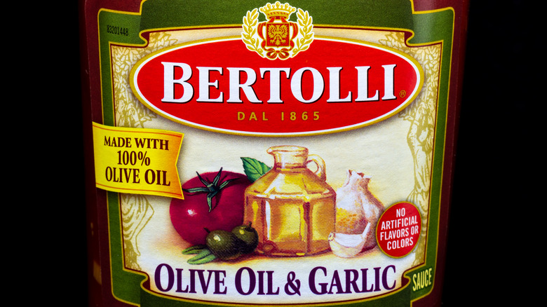 Bertolli Olive Oil and Garlic Pasta Sauce
