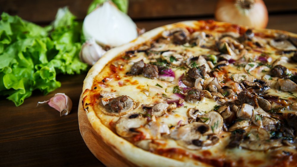 Mushrooms on pizza